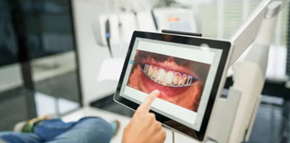cosmetic dentist Adelaide